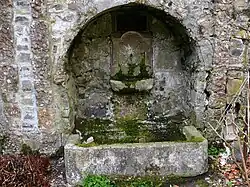 Ancienne fontaine murale du XVIIIe&nbsp;siècle.