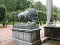 Jardins du palais de Peterhof, à Saint-Pétersbourg, Russie.