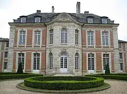 Façade sur jardin.