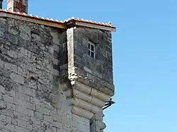 Une échauguette.
