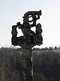 Calvaire du cimetière : partie sommitale (autre face).