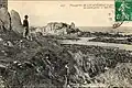 Le port de Locquémeau au milieu des rochers vers 1920 (carte postale).