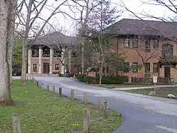 Le Turkey Run Inn.