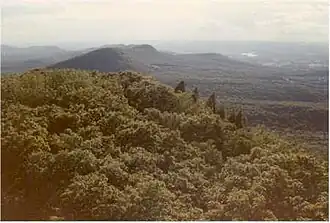 Vue depuis le mont Norwottock sur Long Mountain.