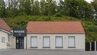 La mairie de Longueville.