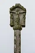 Calvaire du cimetière : partie sommitale (autre face).
