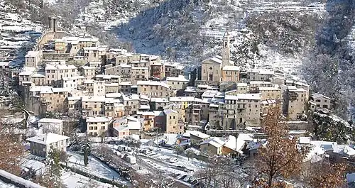 Lucéram en hiver.
