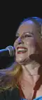 Lucinha Lins en tant que Mocinha Abelha