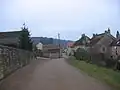 la rue Saint-Martin à la hauteur de l'église