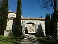 Portail d'entrée, vu du sud.