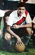 Avec River Plate.