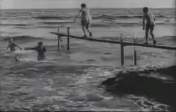 Description de l'image Lumières La Mer (Baignade en mer) 1895.png.