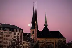 La cathédrale Notre-Dame et la Gëlle Fra