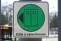 Sur les stations à quai central, ce signal rappelle au conducteur d'ouvrir les portes situées sur le côté gauche et non celles situées sur le côté droit de la rame.