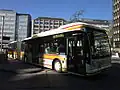 Un Van Hool NewAG300 hybride de Demy Cars sur la ligne 8.