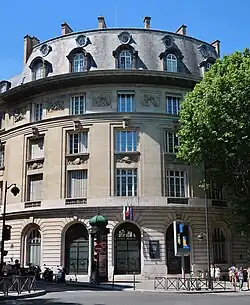 No 44 : lycée Saint-Louis.