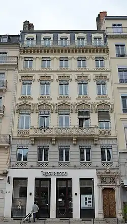 Immeuble au no&nbsp;4 place des Jacobins à Lyon, maison du peintre Paul Borel.