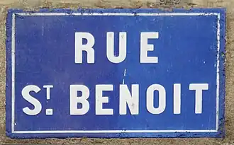 Voir la plaque.