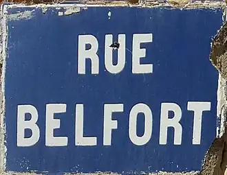 Voir la plaque.