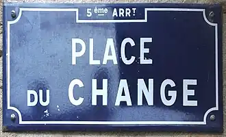 Voir la plaque.