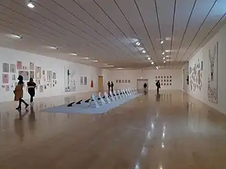 Vue de l'exposition « L'Homme aux mille natures » d'Edi Dubien (2020).