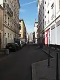Vue vers l'ouest et le Rhône, au regard des numéros 23 à droite et 28 à gauche, en février 2019.