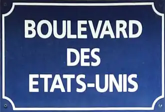 Voir la plaque.