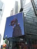 M&M's World New York - Rouge imitant King Kong