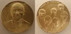 Photographie de l'avers et du revers de la Médaille d'or de la Fondation Jean Monnet.