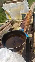 Traitement du mélèze à l'huile de lin et essence de térébenthine.