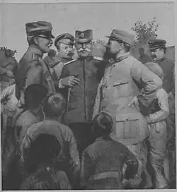 Un Capitaine italien, un lieutenant russe, un colonel serbe, un lieutenant français et un gendarme grec.