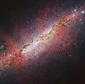 Centre de M82 imagé par l'instrument NIRCam (infrarouge proche) du télescope spatial James Webb.