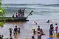 Les enfants à Maluku.