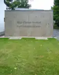 L'entrée du MPIFR, depuis la rue