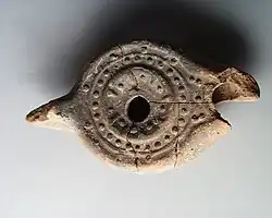 Lampe à huile.