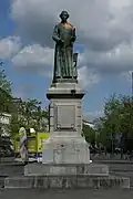 Statue de Minckelers.