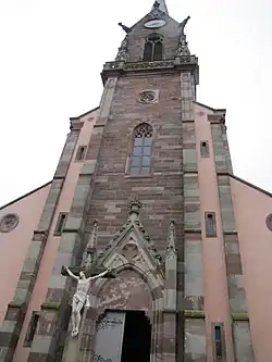 Clocher-porche de l'égliseSaint-Étienne.
