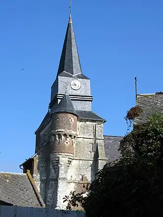 Clocher avec échauguette.