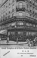 Le Grand Comptoir de la carte postale illustrée, à l'angle du boulevard de Sébastopol et de la rue de Tracy.
