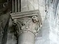 Croisée, chapiteau des arcades ouest et est.