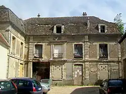 Hôtel de Brière, bâtiment principal dans la cour.