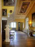 Grand hall d'entrée et départ du grand escalier