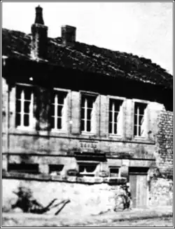 Photographie de la mairie-école de Martincourt-sur-Meuse, début du XXe siècle.