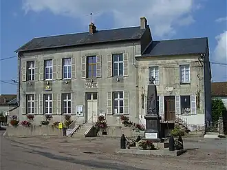 Mhère