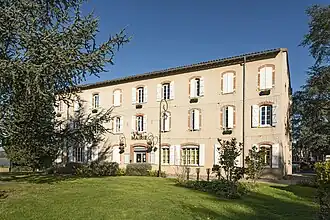 La mairie.