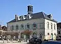 Mairie de Ravières.