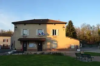 Toussieux