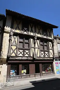Ancienne demeure à colombages.