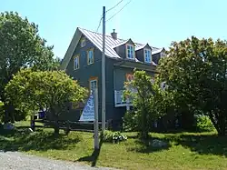 Maison Girard.