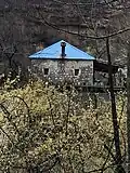 Maison traditionnelle en pierre dans la commune de Fan.